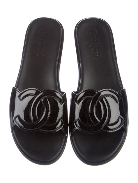 Chanel women's slide sandals